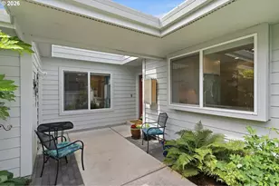 7211 SW Lake Bluff Ct, Wilsonville, OR 97070 - Photo 5