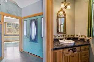 27 E Adams View Dr, Glenwood, WA 98619 - Photo 11