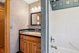 27 E Adams View Dr, Glenwood, WA 98619 - Photo 23