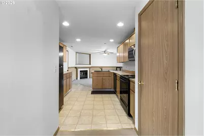 1304 NW 19th Ct, Battle Ground, WA 98604 - Photo 9