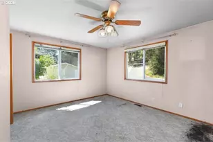 337 Black Oak Dr, Roseburg, OR 97471 - Photo 15