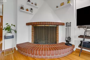 6815 SW 14th Ave, Portland, OR 97219 - Photo 5