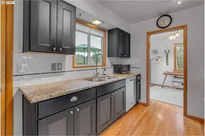 6815 SW 14th Ave, Portland, OR 97219 - Photo 11