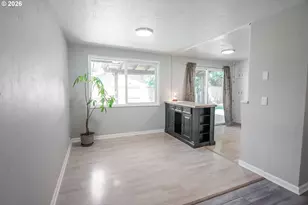 3703 Peppertree Dr, Eugene, OR 97402 - Photo 7