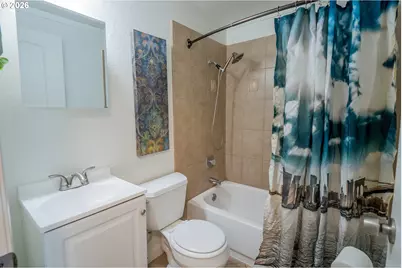 3703 Peppertree Dr, Eugene, OR 97402 - Photo 19