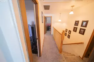 3689 SE 14th St, Gresham, OR 97080 - Photo 15