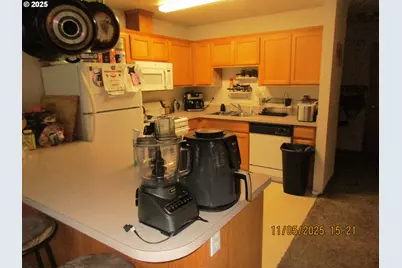 141/143 Fairacres Ln, Roseburg, OR 97470 - Photo 7