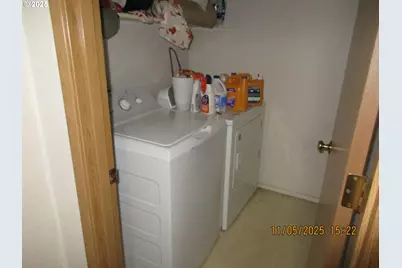 141/143 Fairacres Ln, Roseburg, OR 97470 - Photo 9