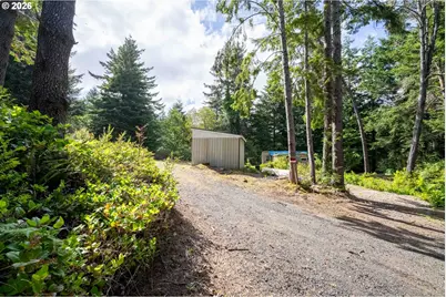69175 Sharp Rd, North Bend, OR 97459 - Photo 5