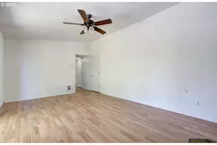 324 NW 8th St, Battle Ground, WA 98604 - Photo 9