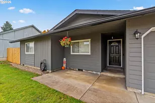 1096 Cedar Ct, Creswell, OR 97426 - Photo 5