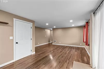 1096 Cedar Ct, Creswell, OR 97426 - Photo 15