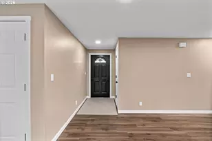 1096 Cedar Ct, Creswell, OR 97426 - Photo 7