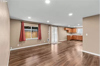 1096 Cedar Ct, Creswell, OR 97426 - Photo 9