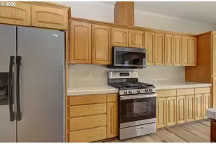 1615 Sisters Ct, Salem, OR 97304 - Photo 7