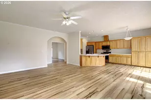 1615 Sisters Ct, Salem, OR 97304 - Photo 5