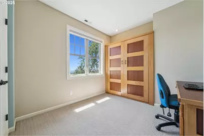 2323 NW Pinnacle Dr, Portland, OR 97229 - Photo 29