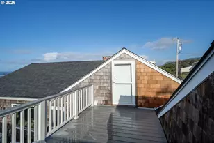 633 N Pacific St, Rockaway Beach, OR 97136 - Photo 31