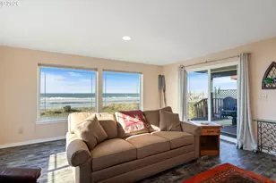 633 N Pacific St, Rockaway Beach, OR 97136 - Photo 7