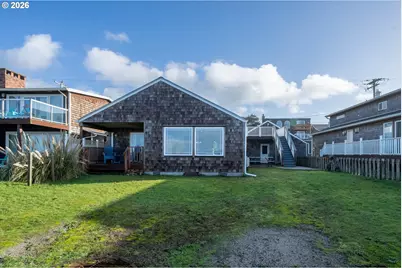 633 N Pacific St, Rockaway Beach, OR 97136 - Photo 41