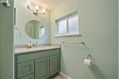 633 N Pacific St, Rockaway Beach, OR 97136 - Photo 25