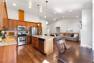 346 River Loop 1, Eugene, OR 97404 - Photo 5