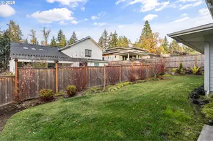 2051 Majestic Pl, Eugene, OR 97403 - Photo 41