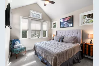1506 NW Awbrey Rd, Bend, OR 97703 - Photo 19