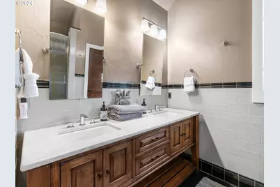 1506 NW Awbrey Rd, Bend, OR 97703 - Photo 15