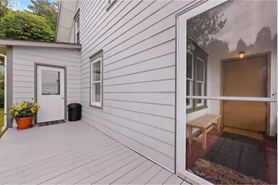 561 Rivington St, Astoria, OR 97103 - Photo 3