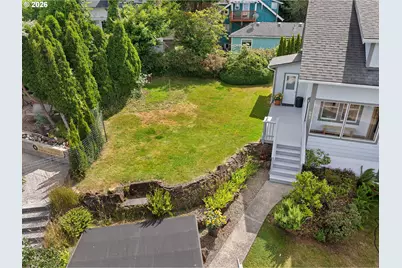 561 Rivington St, Astoria, OR 97103 - Photo 33