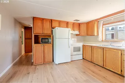 500 Loucks Way #12, Brownsville, OR 97327 - Photo 13