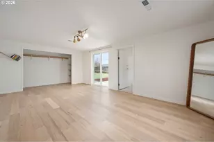 895 Burton St, Harrisburg, OR 97446 - Photo 17