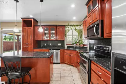13845 SW Far Vista Dr, Beaverton, OR 97005 - Photo 11