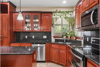13845 SW Far Vista Dr, Beaverton, OR 97005 - Photo 13