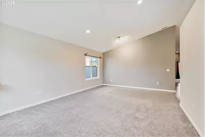 2504 Redwood Ave, Longview, WA 98632 - Photo 5