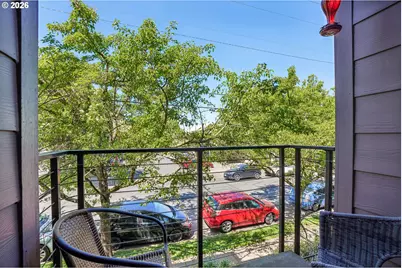 8555 N Kellogg St #1-2, Portland, OR 97203 - Photo 9