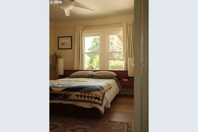 227 SE 84th Ave, Portland, OR 97216 - Photo 7