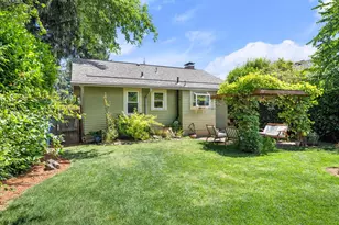 227 SE 84th Ave, Portland, OR 97216 - Photo 35