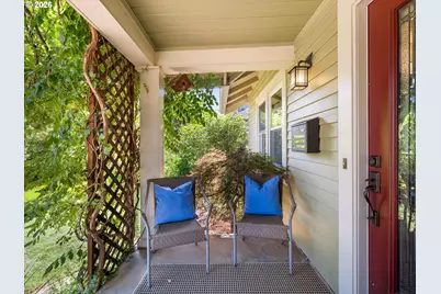 227 SE 84th Ave, Portland, OR 97216 - Photo 11