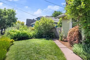227 SE 84th Ave, Portland, OR 97216 - Photo 39