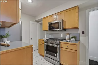 6426 NE 24th Ave, Portland, OR 97211 - Photo 17