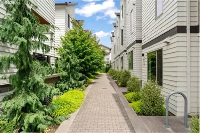 961 N Skidmore St, Portland, OR 97217 - Photo 3