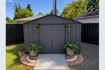 13611 SE Lincoln Ct, Portland, OR 97233 - Photo 45