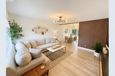13611 SE Lincoln Ct, Portland, OR 97233 - Photo 3