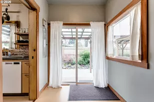 104 Holeman Ave, Eugene, OR 97404 - Photo 27