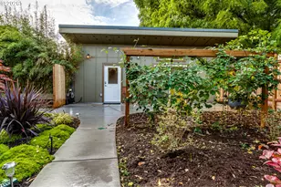 104 Holeman Ave, Eugene, OR 97404 - Photo 35