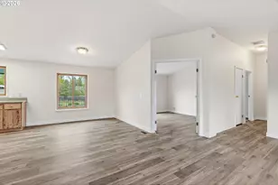 123 Sandra Rd, Silver Lake, WA 98645 - Photo 5