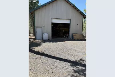 123415 Surveyor Rd, Crescent Lake, OR 97733 - Photo 3