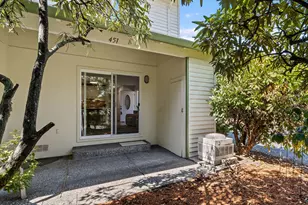 451 N Hayden Bay Dr, Portland, OR 97217 - Photo 9